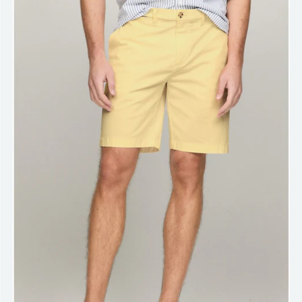 Pro Tour  Size 32 Golf EUC Men's Yellow Shorts